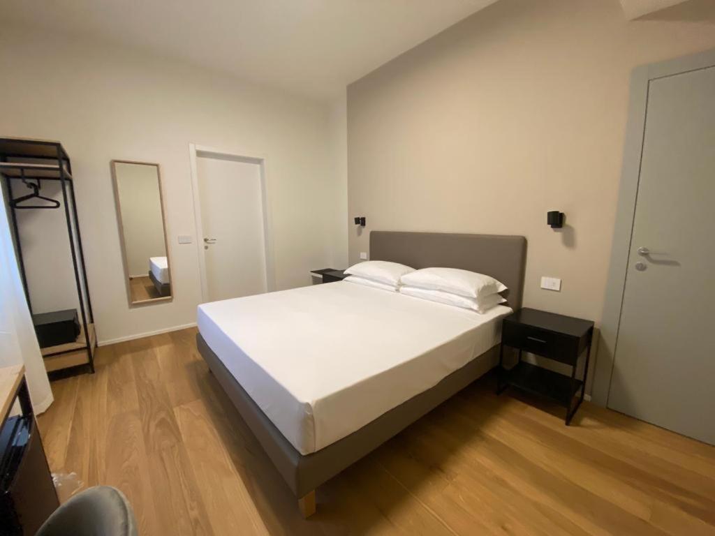 Foresteria Dansi Varese Bagian luar foto