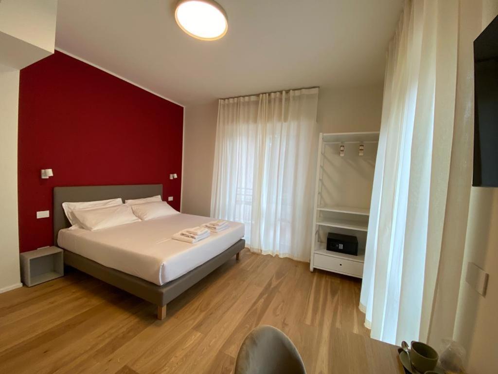 Foresteria Dansi Varese Bagian luar foto